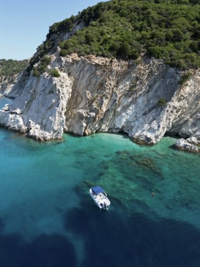 Lefkáda Without license Karel 500v - Lefkafa Island alt tag text