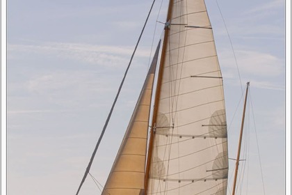 Hyra båt Segelbåt Alcor Yacht classique La Trinité-sur-Mer