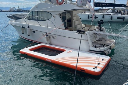Rental Motorboat Jeanneau Prestige 32 Athens
