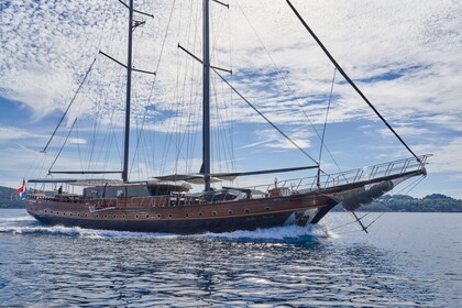 Location Goélette custom sail yacht Split