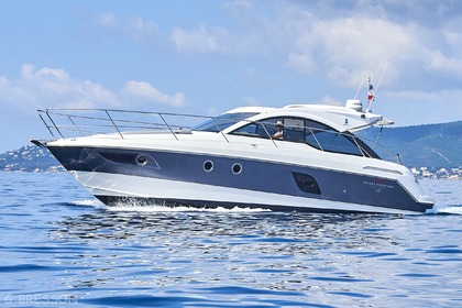 Charter Motorboat BENETEAU GRAN TURISMO 38 Saint-Raphaël