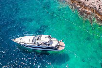 Miete Motorboot Pershing 46 Hvar