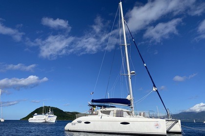 Location Catamaran Fountaine Pajot Lavezzi 40 Le Marin