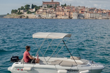 Charter Boat without licence  Rent a boat NEW Roto 450s Rovinj