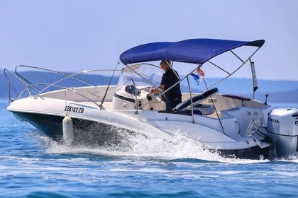 Verhuur Motorboot Quicksilver Commander 635 Poljica, Marina