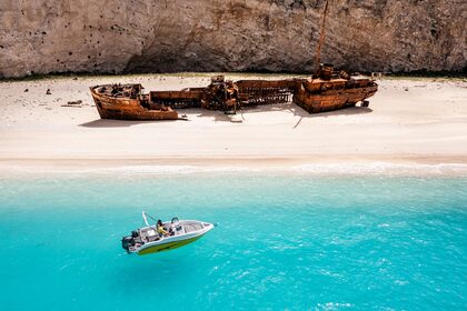 Hyra båt Motorbåt Nireus Ω530 Escape Zakynthos