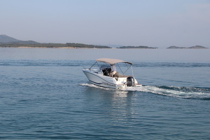 Rental Motorboat Jeanneau Cap Camarat 6.5 Cc Biograd na Moru