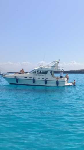 Motorboat Piantoni Hurricane 35 fly boat plan