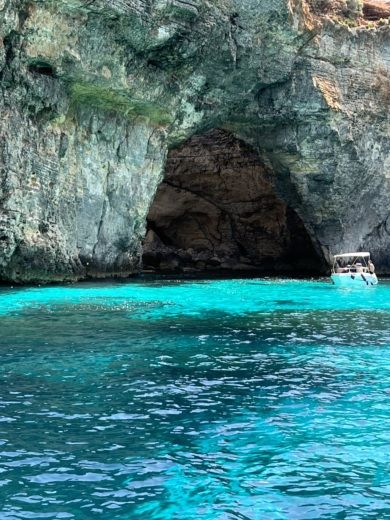 Malta Motorboat Jeanneau merry fisher alt tag text