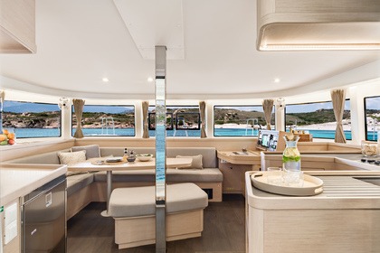 Location Catamaran  Lagoon 42 Millenium Split