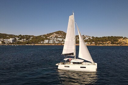 Alquiler Catamarán Lagoon Lagoon 40 San Miguel de Abona