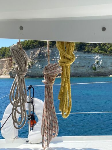 Volos Catamaran Fountaine Pajot ISLA 40 alt tag text