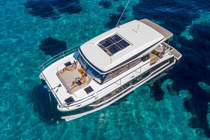 Noleggio Barca a motore Fountaine Pajot MY4.S Marsala