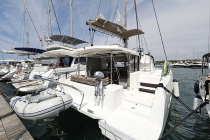 Rental Catamaran Catana Group Bali 4.1 - 4 cab. Biograd na Moru