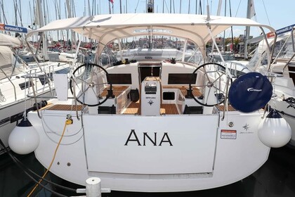 Чартер Парусная яхта Jeanneau Sun Odyssey 440 Биоград-на-Мору