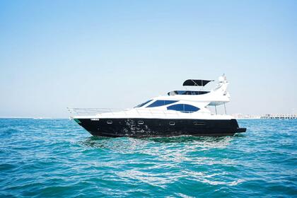 Charter Motor yacht Azimut Azimut 60 Dubai Marina