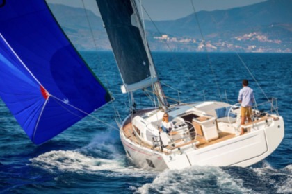 Rental Sailboat Beneteau Oceanis 46.1 Castiglioncello