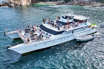 Charter Motor yacht 100' Mega Yacht [All Inclusive] Puerto Vallarta