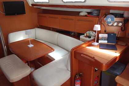 Charter Sailboat Beneteau Cyclades 43.3 Valletta