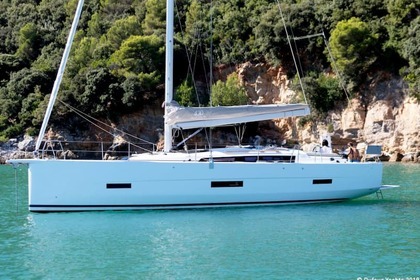 Czarter Jacht żaglowy Dufour 430 Grand Large Roses