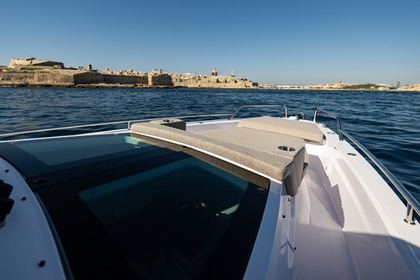 Miete Motorboot Axopar 37 Valletta