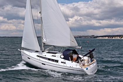 Miete Segelboot BAVARIA 37 CRUISER Kroatien