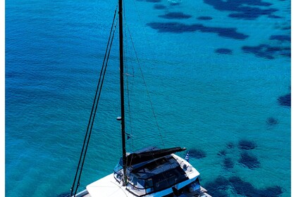 Rental Catamaran  Moon Yacht 60  Laurium