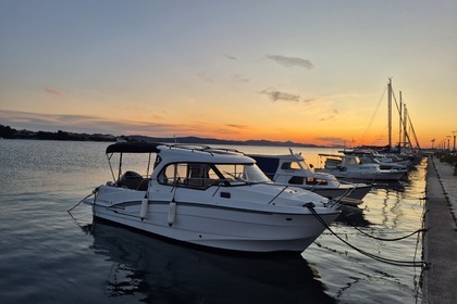 Miete Motorboot Beneteau Antares 8 Sukošan