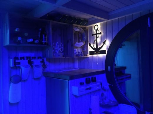 Berlin-Köpenick Houseboat Tukul Maxi - 11mtr. Custom Built alt tag text