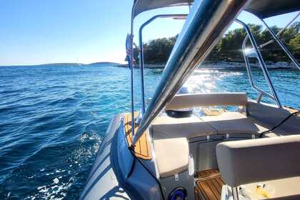 Hire RIB Marlin 790 dynamic Trogir