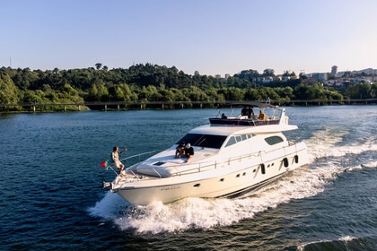 Alquiler Yate a motor Ferretti 70 Sanxenxo