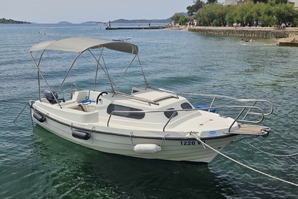 Rental Motorboat Adria 500 Vodice