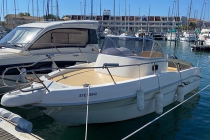 Charter Motorboat Capelli CAP 24WA Carnon