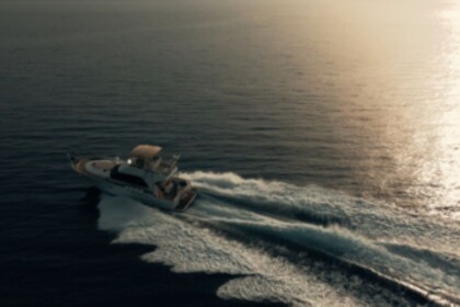 Charter Motorboat Beneteau Antares 13.8 Tučepi