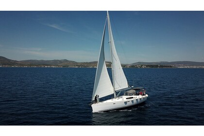 Charter Sailboat  Oceanis 54 Volos