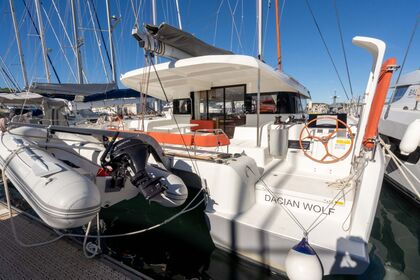 Hire Catamaran Excess Excess 14 - 3 + 2 cab. Saint-Mandrier-sur-Mer