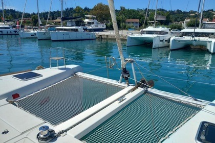 Charter Catamaran Lagoon 40 Herceg Novi