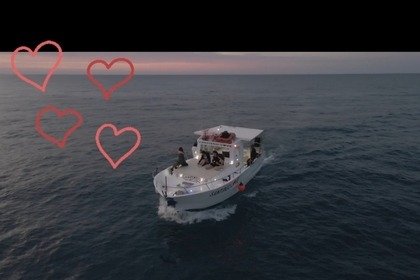 Noleggio Barca a motore Revel craft usa Semicabinato Castellammare del Golfo