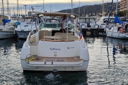 Location Bateau à moteur Jeanneau Leader 805 Golfe Juan