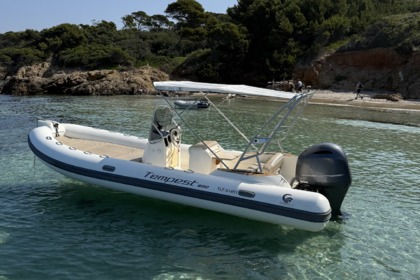 Czarter Ponton RIB Capelli Capelli Tempest 650 Hyères