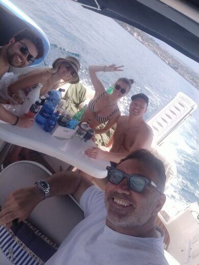 Catane Motorboat Sealine 360 Sport Ambassador alt tag text