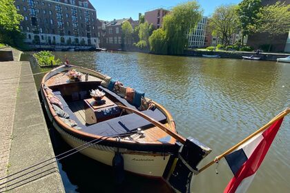 Charter Motorboat Open boat Woef Amsterdam