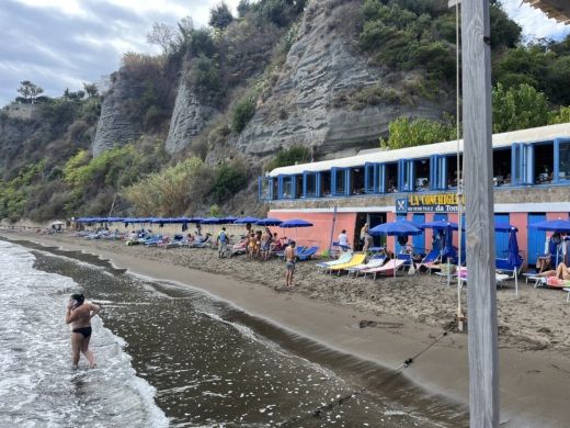 Неаполь Motorboat Gagliotta Gagliardo 37 alt tag text