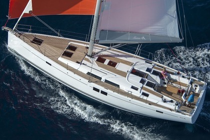 Hire Sailboat Hanse 505 Furnari