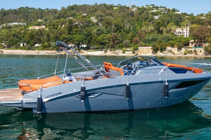 Charter Motorboat Cranchi Endurance 30 Cannes