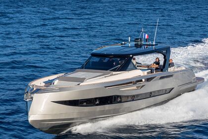 Verhuur Motorboot CAYMAN YACHTS 540 Saint-Tropez