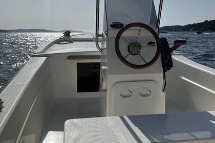 Verhuur Motorboot Betina 500 Hvar
