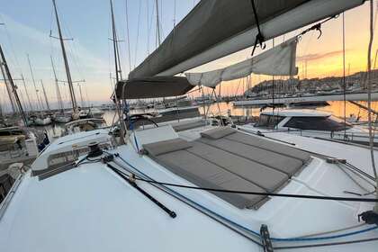 Charter Catamaran Lagoon Lagoon 450f Naples