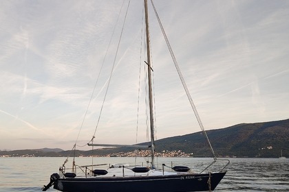 Charter Sailboat Beneteau First 28 Baošići