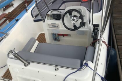 Czarter Łódź motorowa Pegazus Pegazus 460 Wrocław